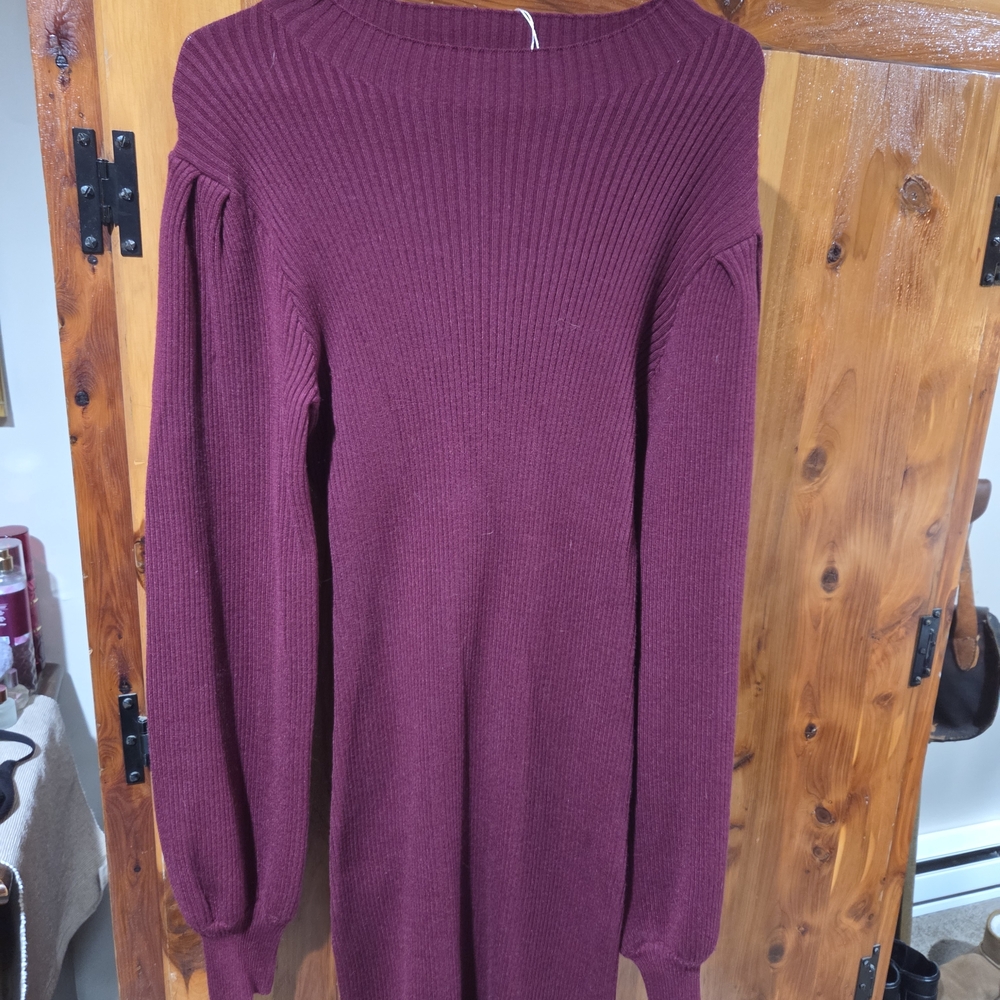Burgundy Ribbed Knit Dress - Picture 4 of 4